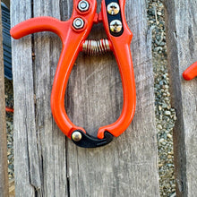 Load image into Gallery viewer, Mini Hand Pruner Gift Set - Ergonomic Pruners - The Celtic Farm