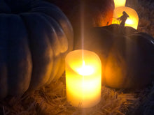 Load image into Gallery viewer, real wax battery candles luminara
