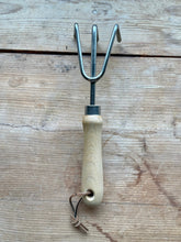 Load image into Gallery viewer, hand cultivator garden tool