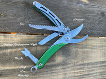 Load image into Gallery viewer, Gardener's Multi-Tool - 4-In-1 Garden Tool (Pruner, Saw, Propagation Knife and Weeder) - The Celtic Farm