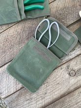 Load image into Gallery viewer, Multi-pocket Gardening Belt - The Celtic Farm
