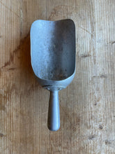 Load image into Gallery viewer, Vintage Shinola #3 Metal Scoop - The Celtic Farm